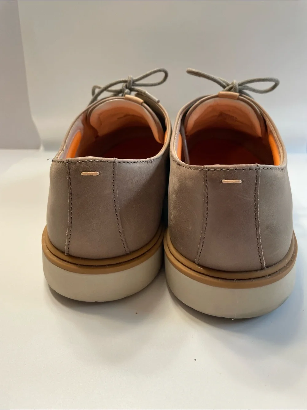 Hush Puppies Men’s Taupe Leather Lace-Up Oxfords with Orange Insole